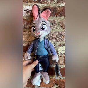 Disney Parks 2025 Zootopia 2 Judy Hopps 16” Plush Toy NEW